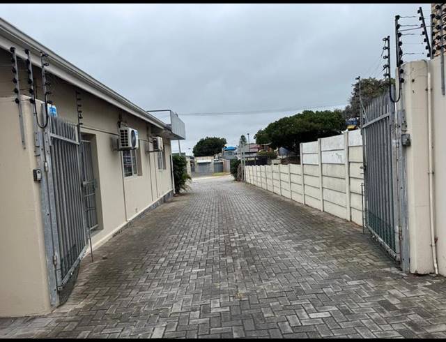 BUSINESS PROPERTY TO RENT IN NEWTON PARK